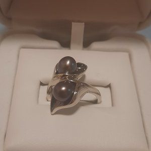 Sterling Silver Black fresh water pearl calalily ring